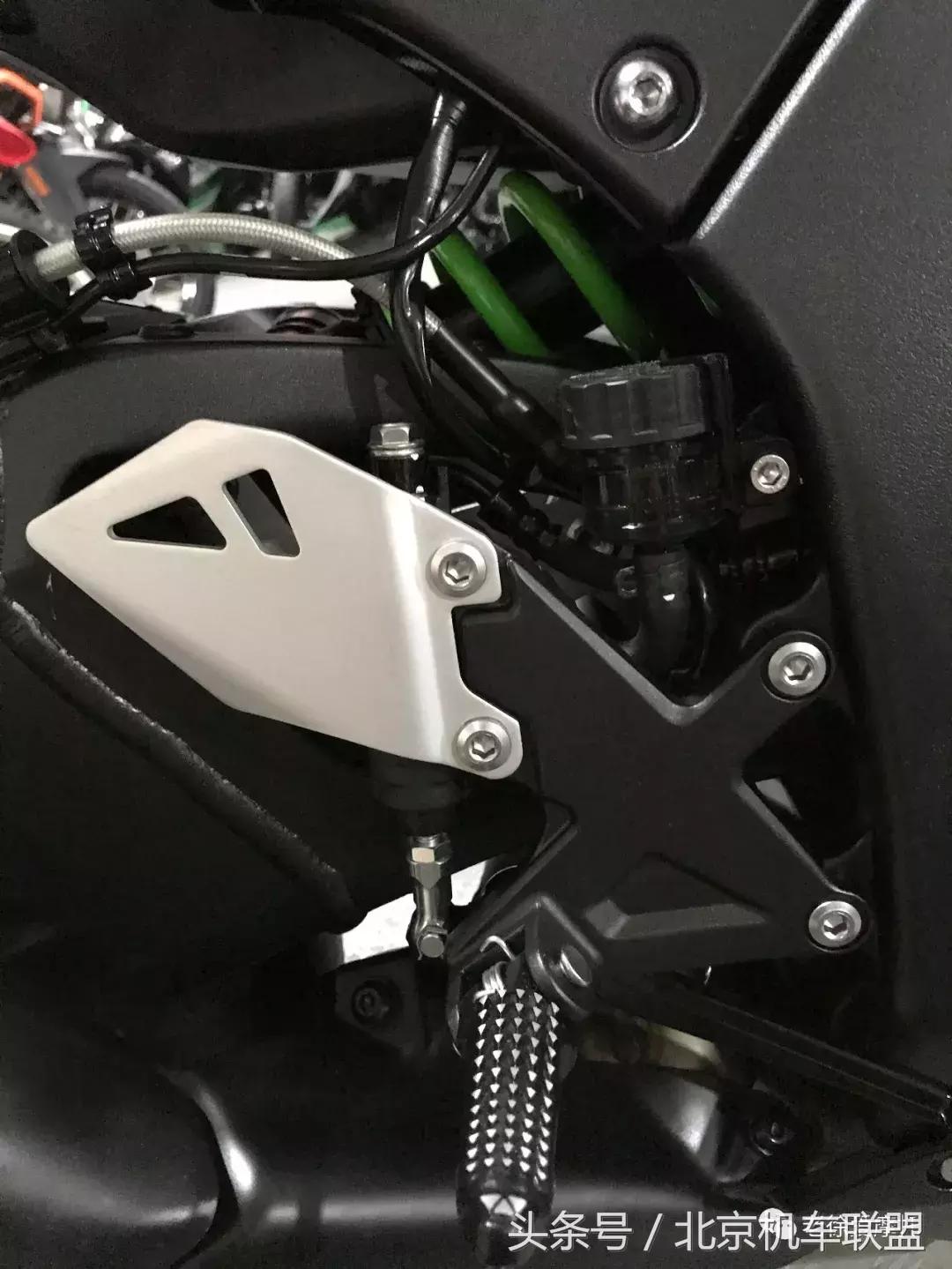 2024川崎zx10rr发布大图,川崎zx-10r2024款极速测试