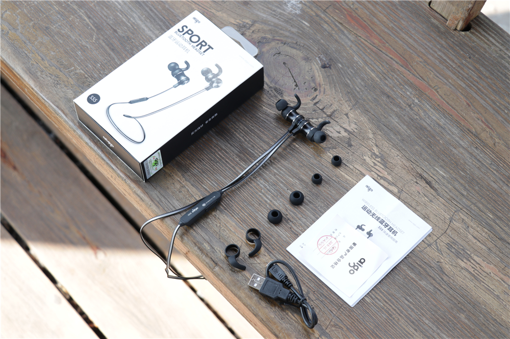 待机135小时，售价149元，爱国者蓝牙耳机S55体验！