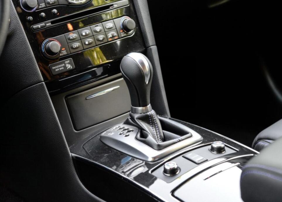 2015款英菲尼迪qx70绝影版,英菲尼迪qx702013超越版测评