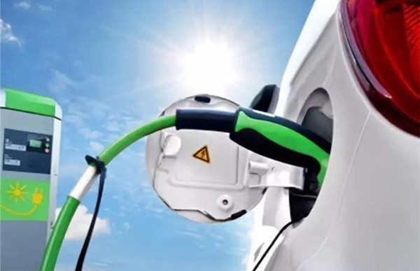新能源车电池寿命及更换价格,新能源车的电池寿命与换电成本