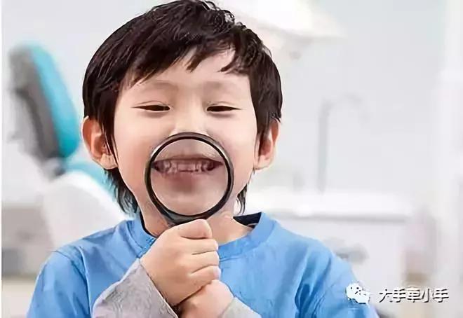 牙齿不齐矫正好还是做牙冠好,牙齿不齐矫正1个月的变化