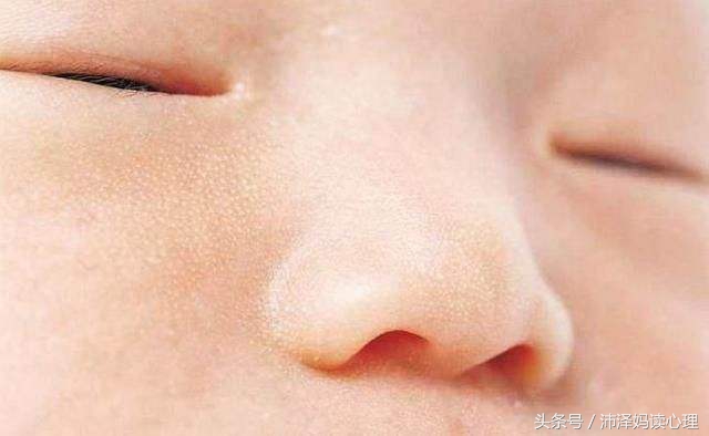 新生儿100天要长牙了,宝宝嗓子长牙了怎么处理