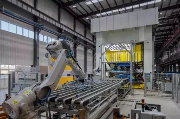 合众新能源哪吒n01价格,合众新能源哪吒汽车产能