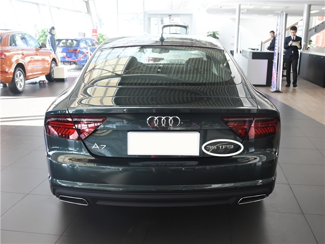 奥迪a72019款55tfsiquattro竞技版,奥迪a7这个价位还能买什么