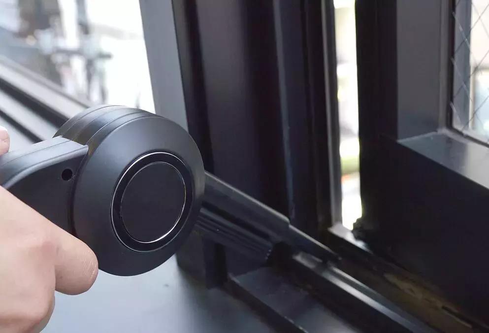 桌上烤肉串，手机剃鼻毛，这些产品脑洞真的很神奇了！