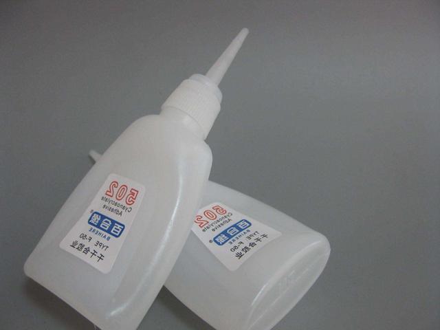 如果手被强力胶粘住了怎么办,手被强力胶粘住了怎么办