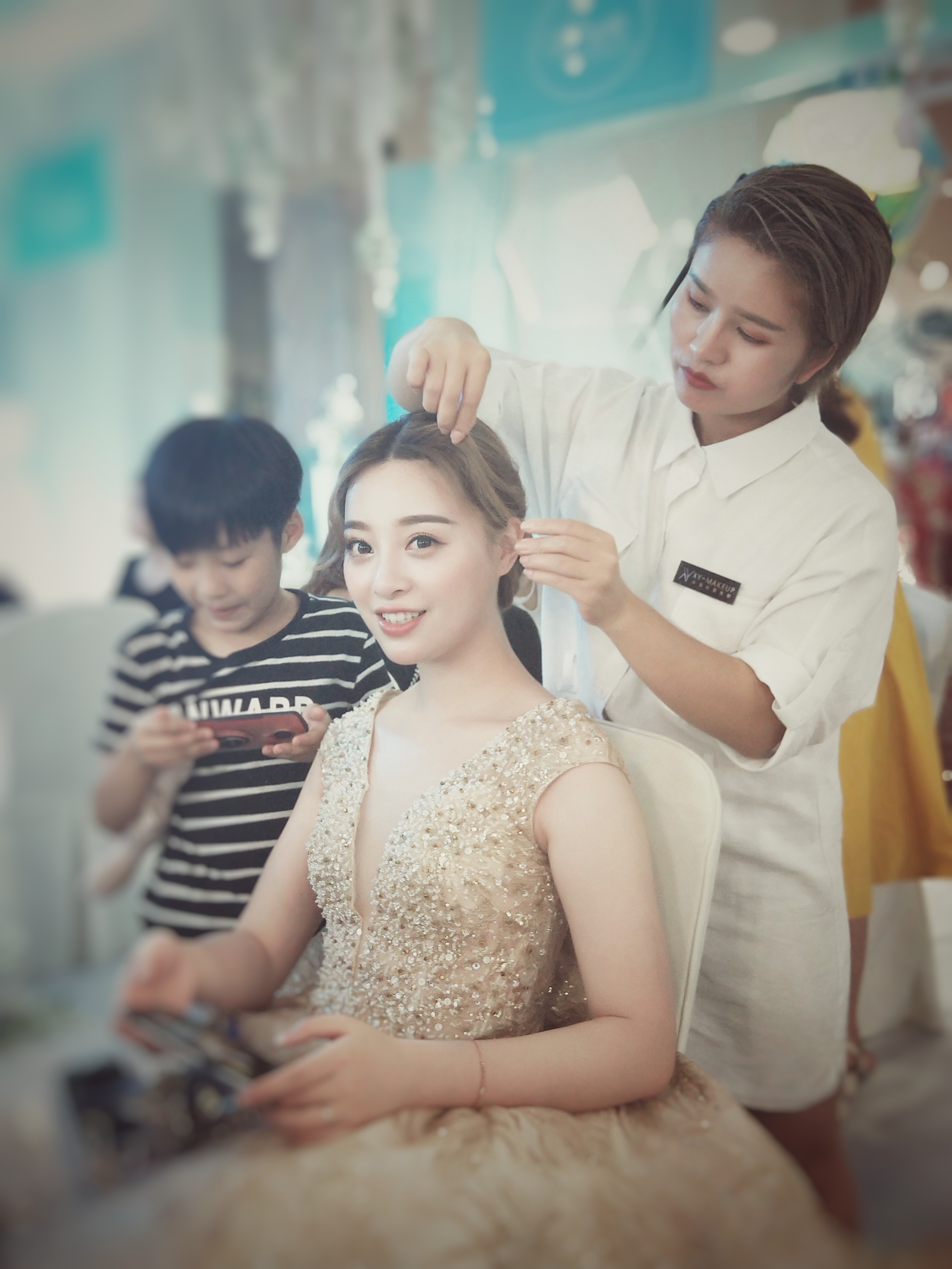 一万多美女帅哥冲进来疯狂地买买买，这三天他们都经历了什么……