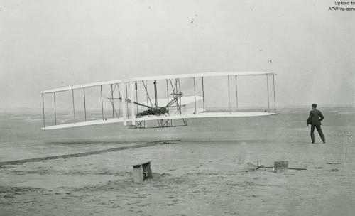 史上最炫酷的滑板玩具,外国大神制作悬浮滑板