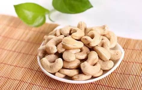 这四种坚果最好别吃,坚果的9大禁忌