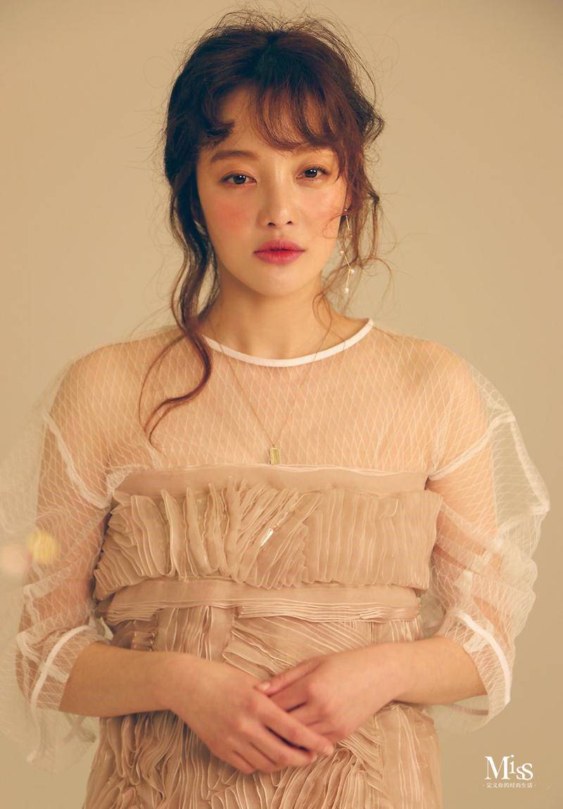 七哥力荐：女人的激吻唇一定要配上海藻卷才是真性感