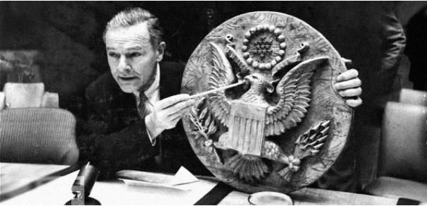 特朗普普京足球,普京送特朗普足球