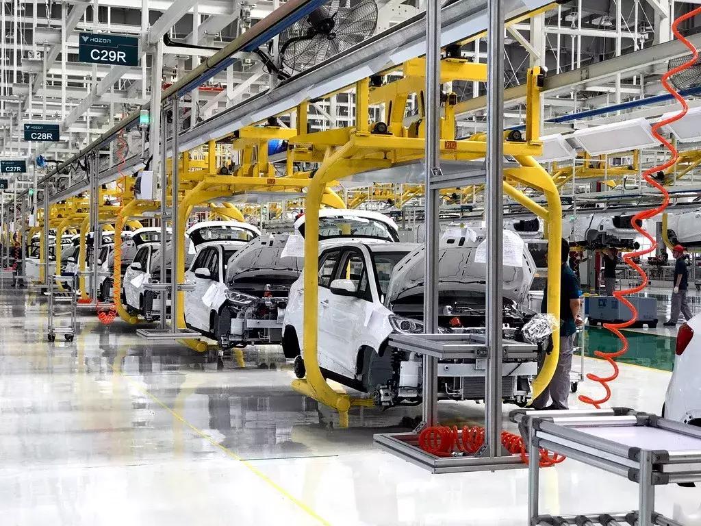 5万到6万的哪吒n01,2023年哪吒n01新能源汽车报价