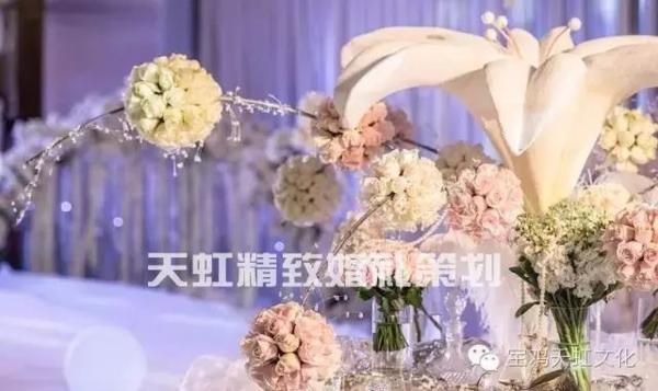 屋外婚礼策划布置现场,马路边婚礼策划布置现场