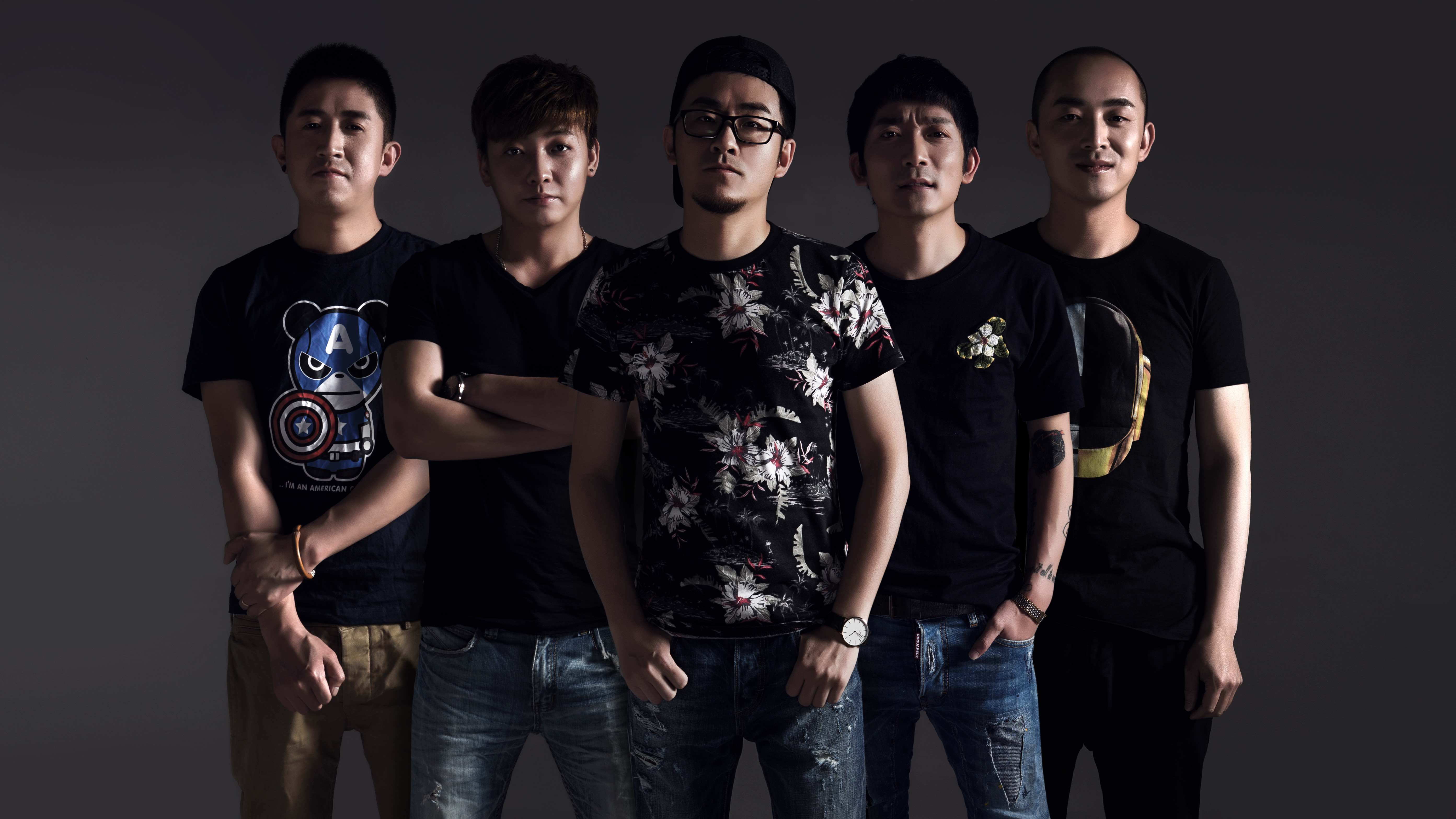 黑撒乐队新单曲《德福巷的酒鬼》发布，2018全国巡演正式*票开**