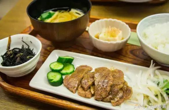 在日本吃一顿饭要花多少钱,日本一个月吃饭花销多少