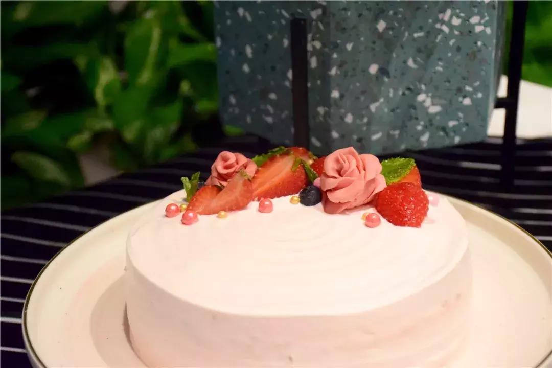 何必去法国？大沥永旺“深藏Blue”浪漫的店，给你梦幻下午茶！