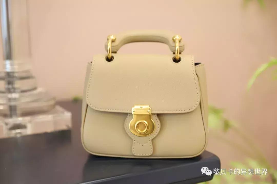 为什么有些包很便宜,最不容易撞款的大牌包