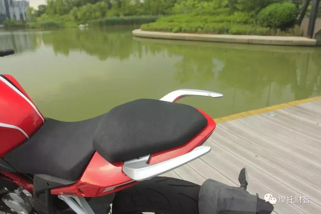 隆鑫无极300rr最高跑到80码,隆鑫300rr跑车版图片