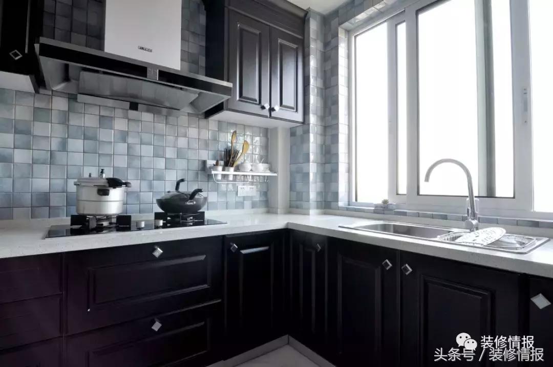 阳台和客厅的空间层次感,客厅空间不够用