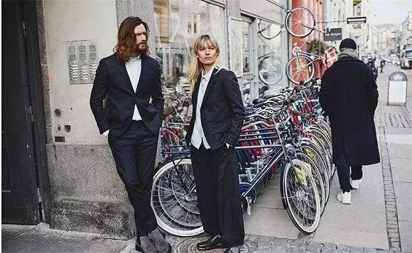 vans毕加索联名鞋,vans联名荧光绿棋盘格