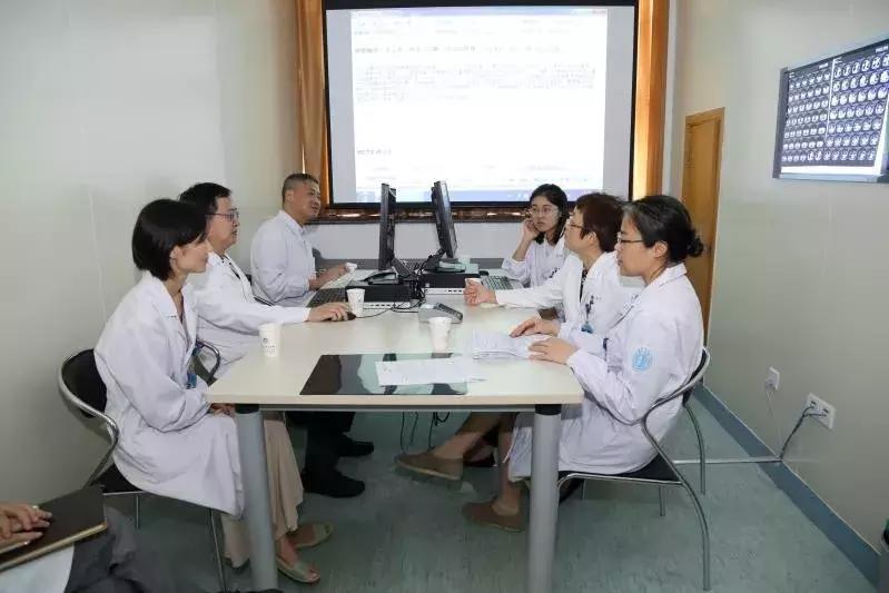 女子怀胎8月确诊癌症晚期,怀胎8月得癌症