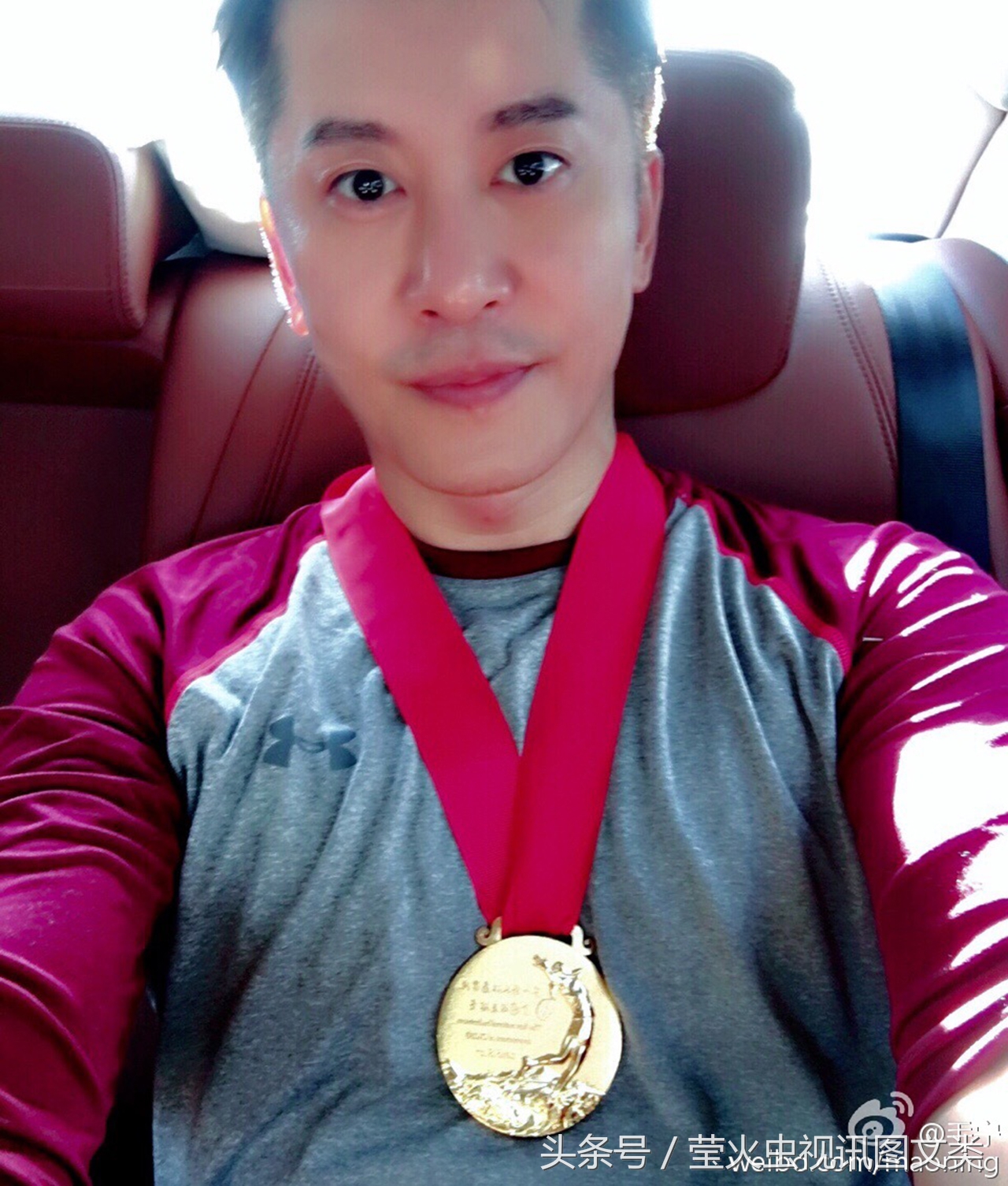 毛宁肌肉写真集,毛宁帅气