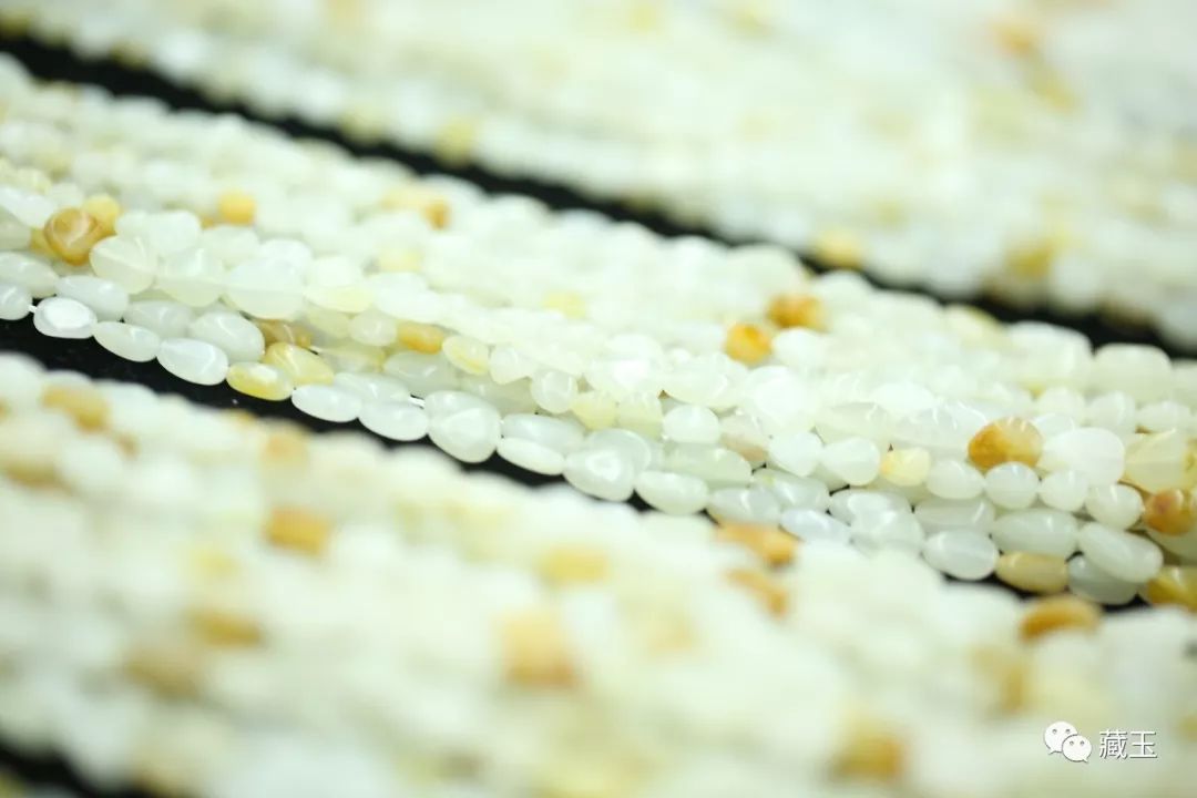 最美的玉石挂件,最美的和田玉籽料奇石