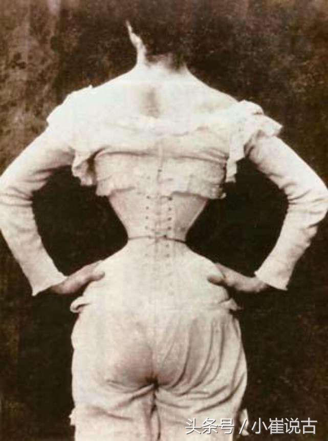 男权社会下的扭曲女性观,欧洲束腰和中国裹足