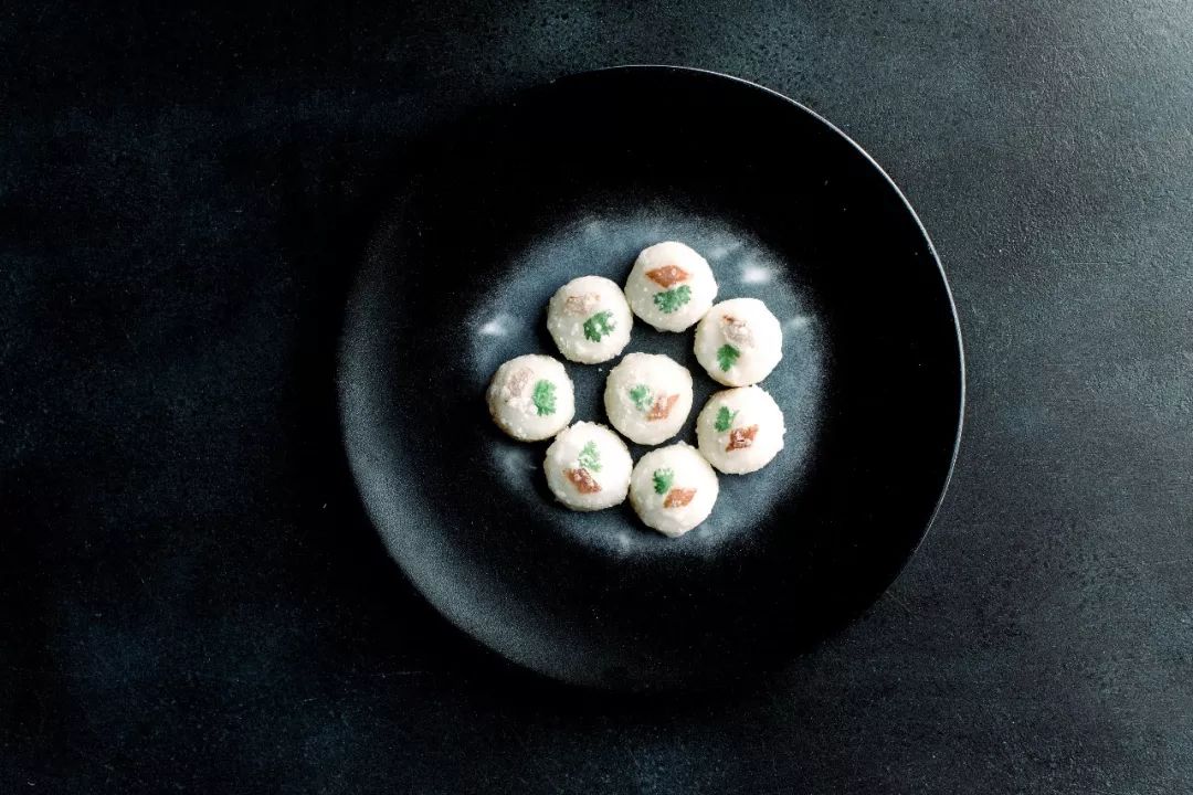 为什么香港很值得去游玩,香港现在还值得去吗