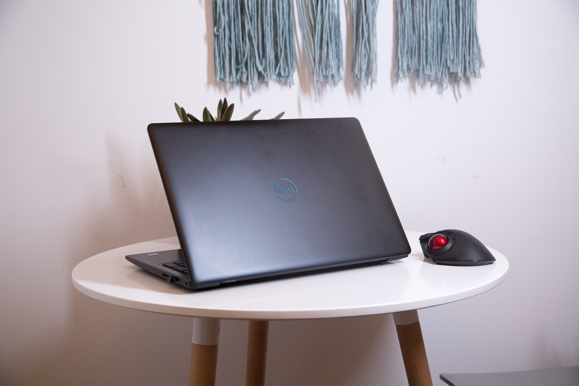 低调性能强悍的笔记本电脑,低调的性能小钢炮