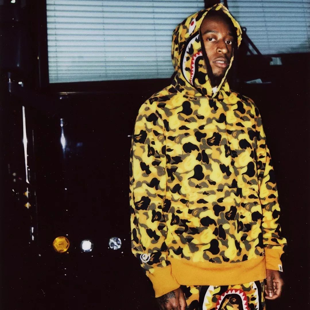 鑷敱涓嶆伅瀹濋浮,鑷敱涓嶆伅鑻辫