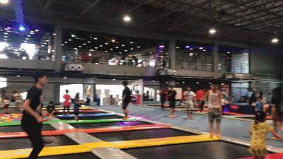 天津“巨型”打卡圣地！蹦床、攀岩、冰壶、游戏机随！便！玩