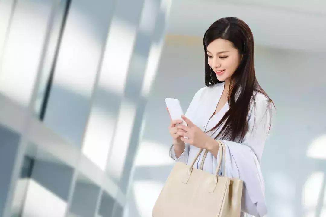 姑娘打工赚20万,70后大姐公开月入5000元副业