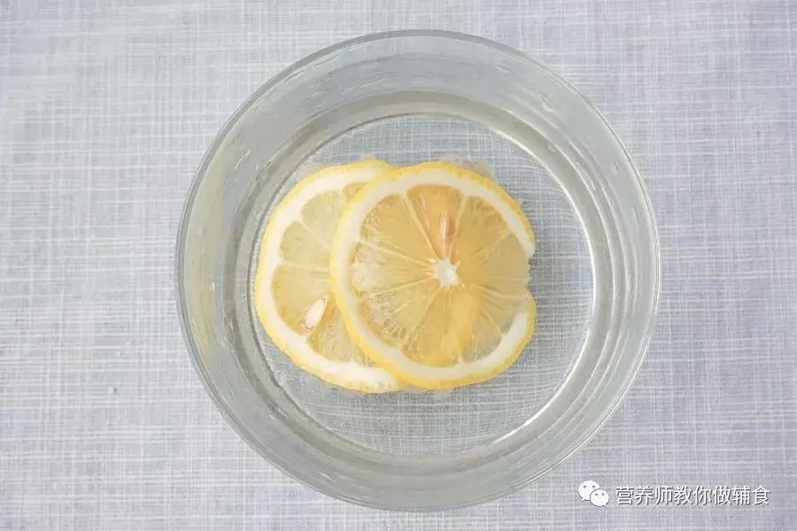 宝宝辅食对说话的影响,宝宝说话晚需要补什么维生素