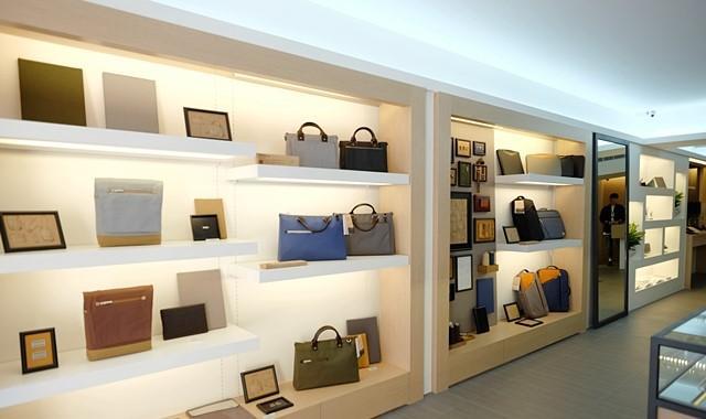 画廊般的Moshi专卖店-买3C周边购物体验