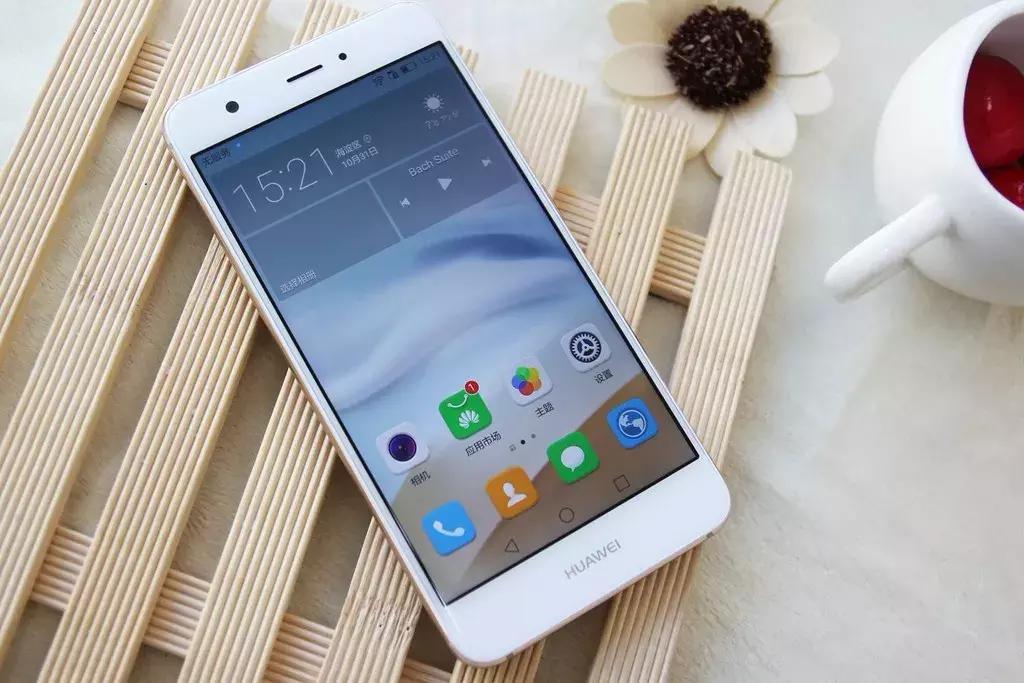 全系标配无钥匙进入和启动的车,一键启动和无钥匙进入的车型