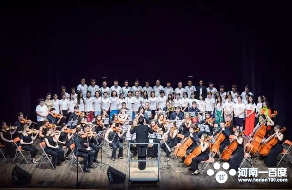 河南南阳姑娘斩获金牌,褚洪莹