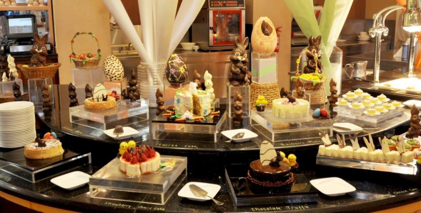 蛋糕店丢掉也不送人,面包店扔掉隔夜面包给流浪汉