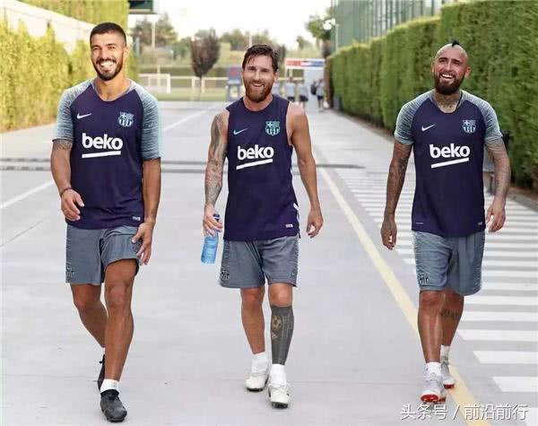 盘点国足球员的史诗级停球,国足的停球让日本队都笑了