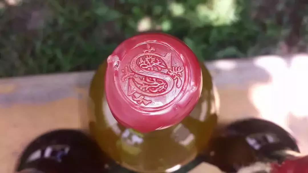 蜡封葡萄酒为什么贵,为什么有的葡萄酒是甜的