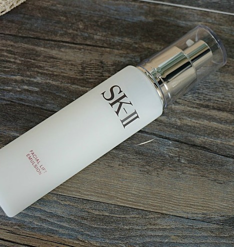 日本kose雪肌精金盖乳液好用吗,日本好用的乳液清爽型大瓶