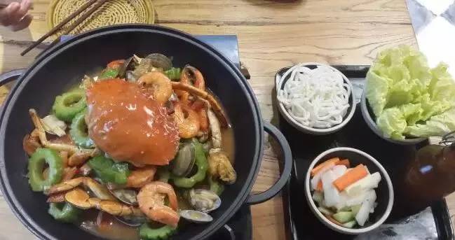 北京美食街推荐必吃,藏在地下的美食街