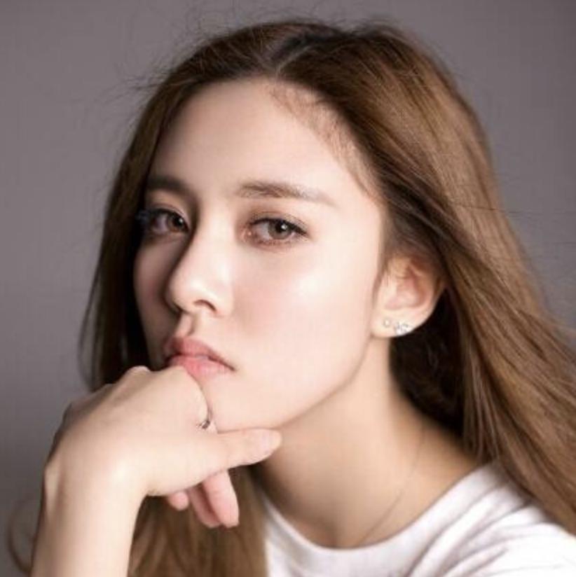 盘点:十大势头劲猛的新晋实力小花,《白夜追凶》梁缘上榜