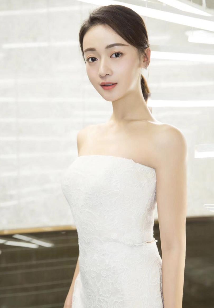 盘点:十大势头劲猛的新晋实力小花,《白夜追凶》梁缘上榜