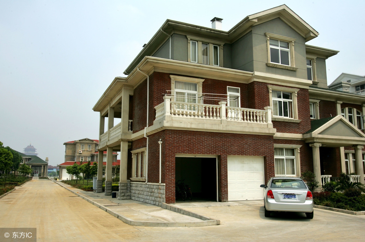 新生儿刚出生就去世，只好找地方埋葬，算命先生：埋不好要出事