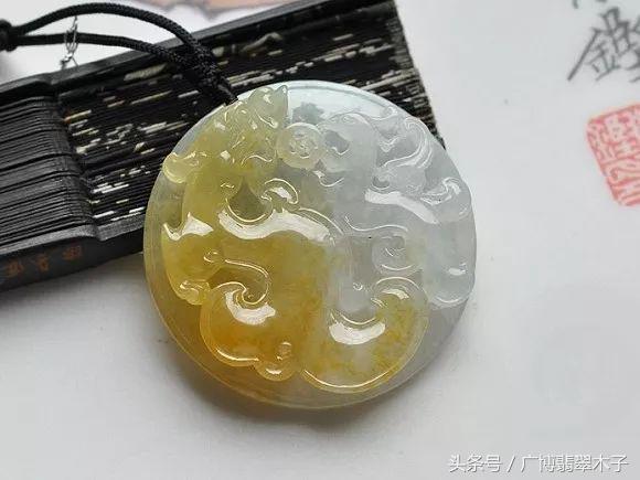 2024年十二生肖最适合戴的玉石,十二属相适合佩戴的翡翠题材