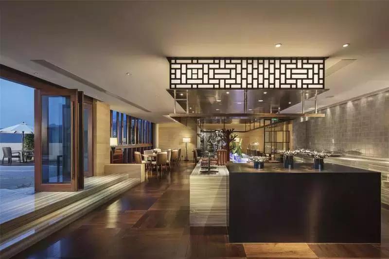 惠州酒店房间门口就是泳池,惠州有室内游泳池的酒店