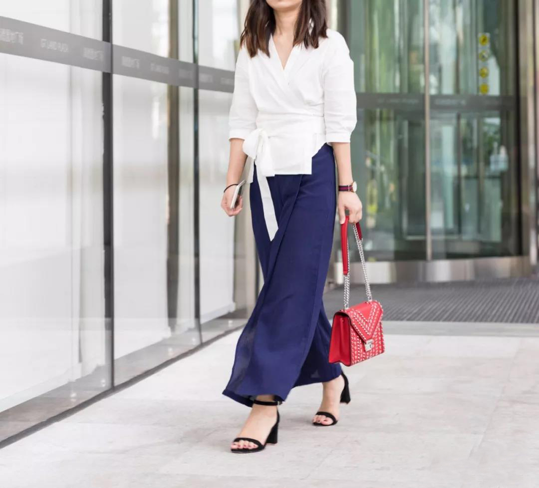 七夕新款大牌包包,杨幂周笔畅包包新品发布会视频