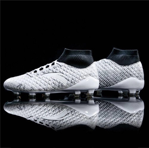 贵人鸟股权拍卖990万股过户了吗,贵人鸟出售资产