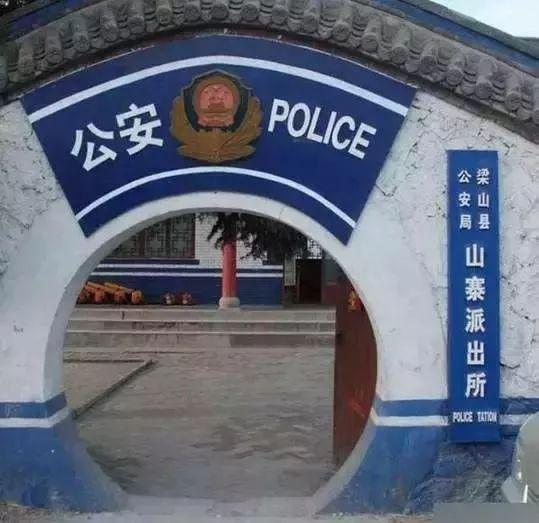 朋友打电话说她快到高潮了，让我出来一下……我该怎么办？